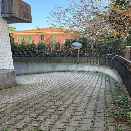 4 Ospiti, Parcheggio Gratis, 10 Minuti Da Venezia 梅斯特雷